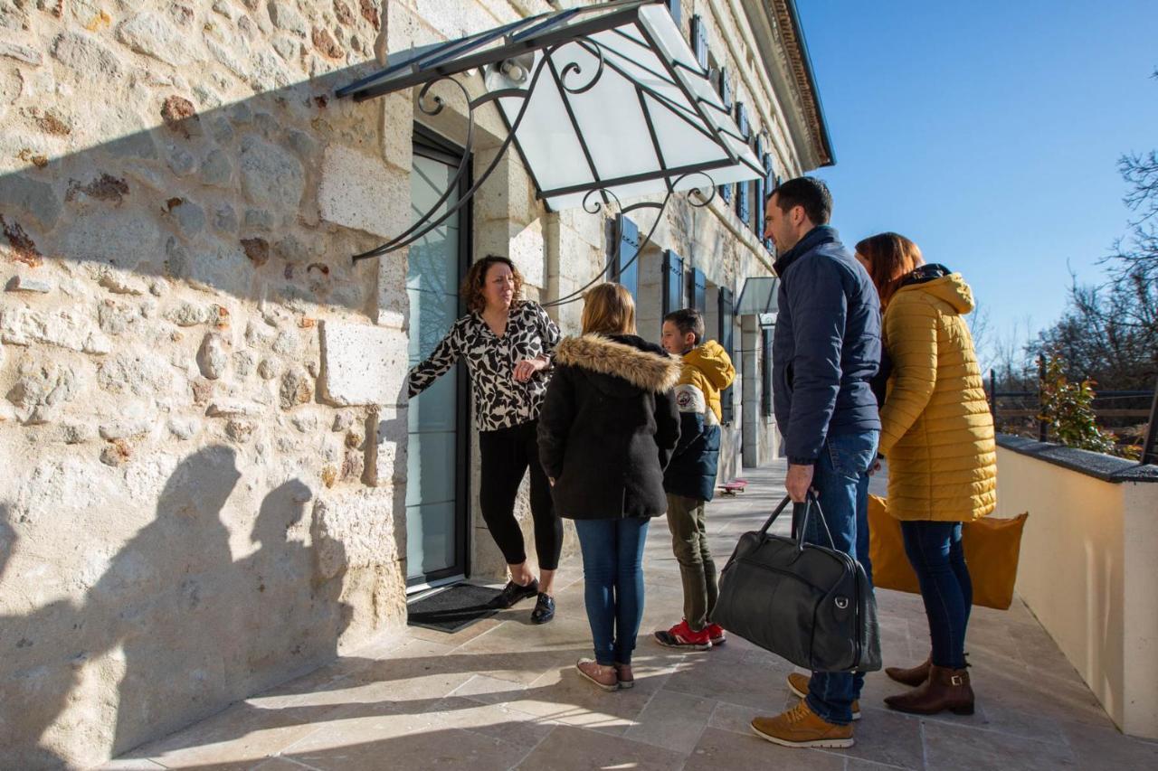 Au Bouchon Hotel Saint-Aigulin Exterior foto